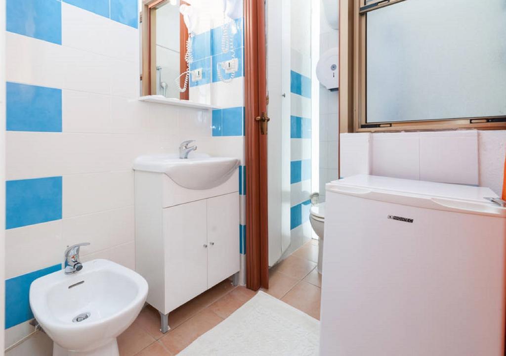 Moon House B&B Cagliari Oda fotoğraf